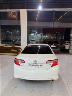 تۆیۆتا کامری